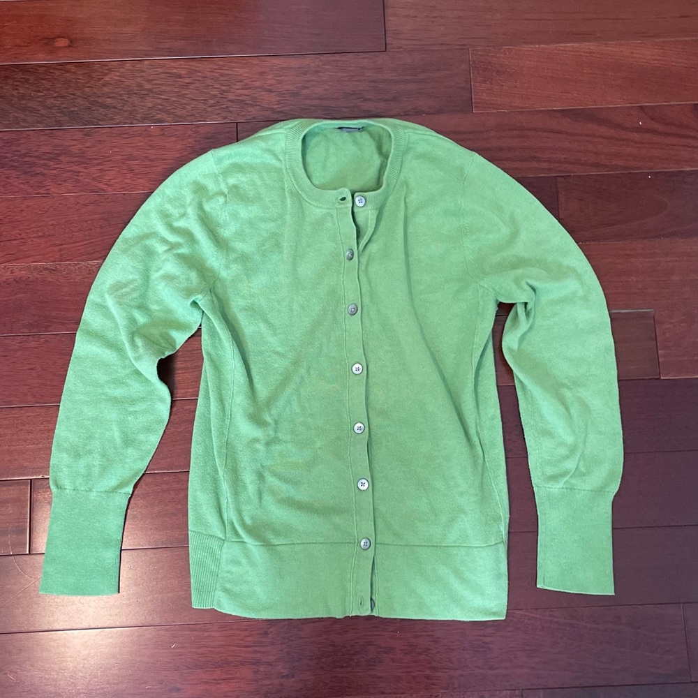 Eddie Bauer women’s cardigan size M